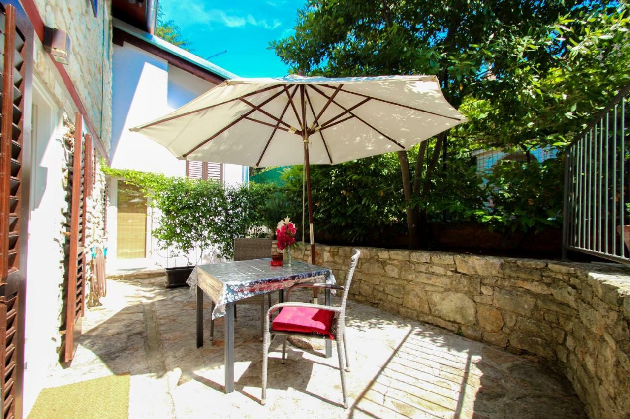 Carla Guest House Novigrad Istria Eksteriør billede