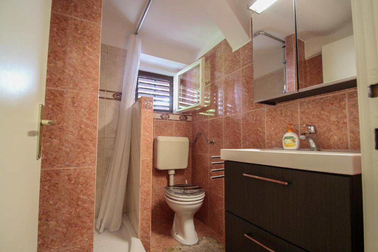 Carla Guest House Novigrad Istria Eksteriør billede
