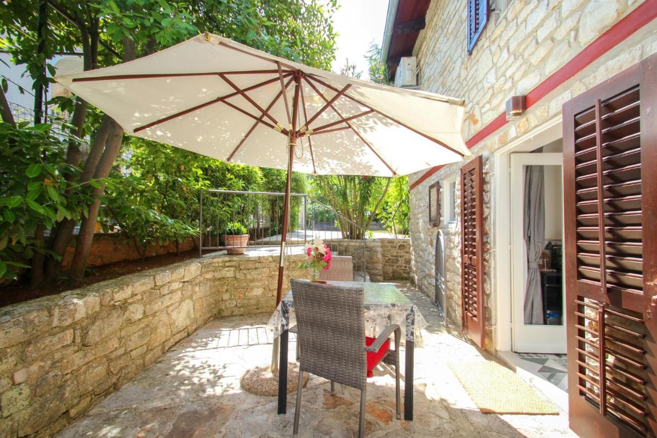 Carla Guest House Novigrad Istria Eksteriør billede