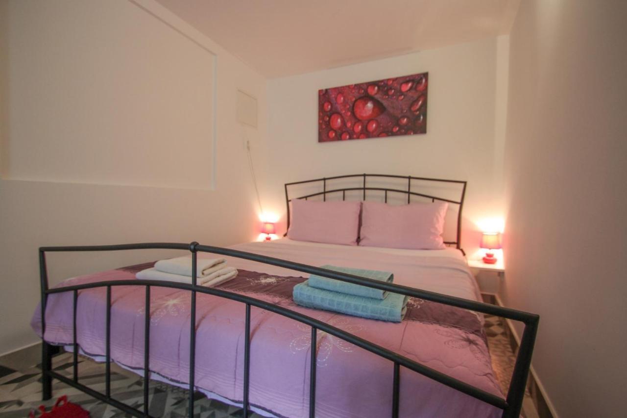 Carla Guest House Novigrad Istria Eksteriør billede